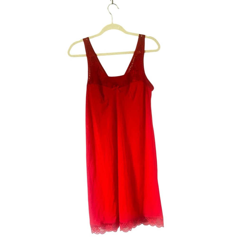 Vintage women's red lace trim slip nightgown size large sexy romantic vampy